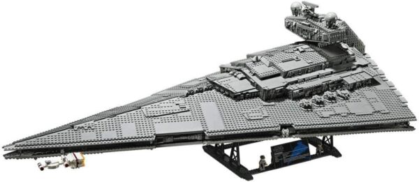 LEGO Star Wars Imperial Star Destroyer 75252 Building Set